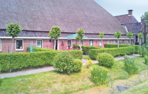 2 Bedroom Awesome Apartment In Paesens
